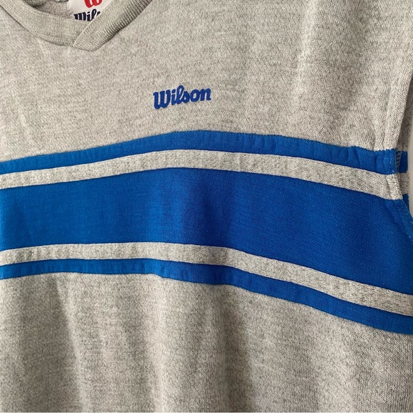 Old Vintage Wilson Men’s L Workout Shirt - Picture 3 of 7